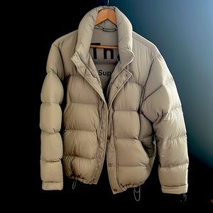 Aritzia TNA super puff